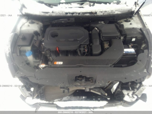 Photo 9 VIN: 5NPE34AFXGH299145 - HYUNDAI SONATA 