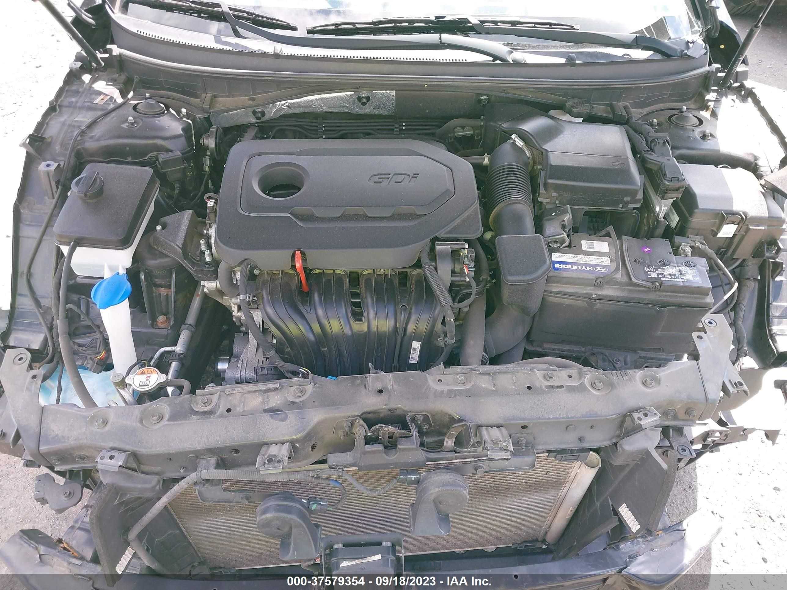 Photo 9 VIN: 5NPE34AFXGH331317 - HYUNDAI SONATA 