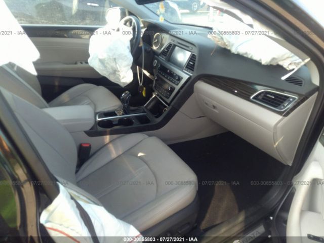 Photo 4 VIN: 5NPE34AFXGH343161 - HYUNDAI SONATA 