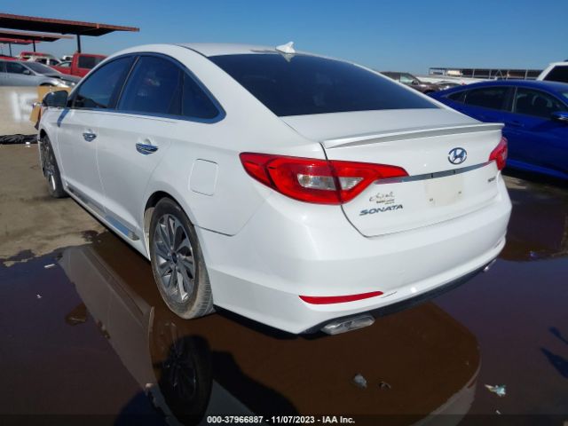 Photo 2 VIN: 5NPE34AFXGH378816 - HYUNDAI SONATA 