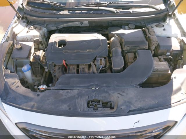 Photo 9 VIN: 5NPE34AFXGH378816 - HYUNDAI SONATA 