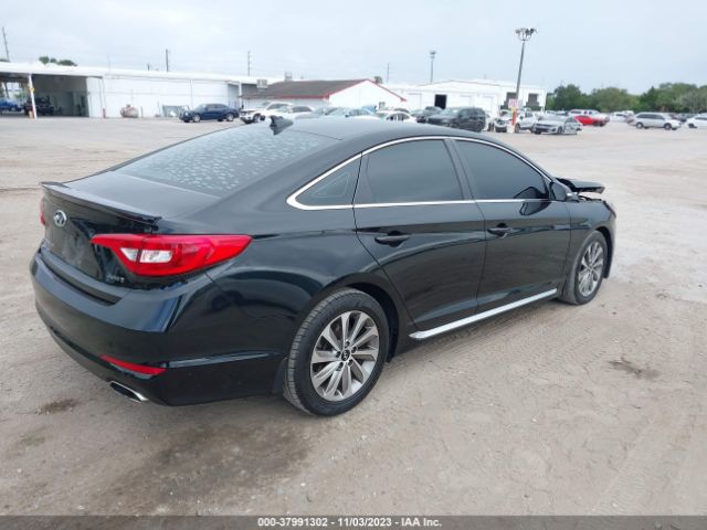 Photo 3 VIN: 5NPE34AFXGH404895 - HYUNDAI SONATA 