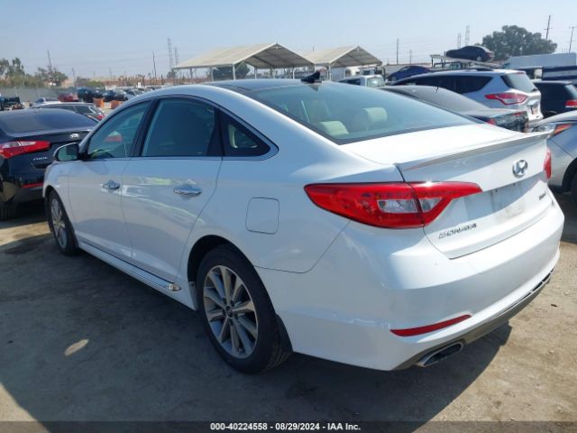 Photo 2 VIN: 5NPE34AFXGH412785 - HYUNDAI SONATA 