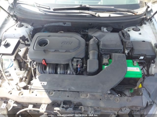 Photo 9 VIN: 5NPE34AFXGH412785 - HYUNDAI SONATA 