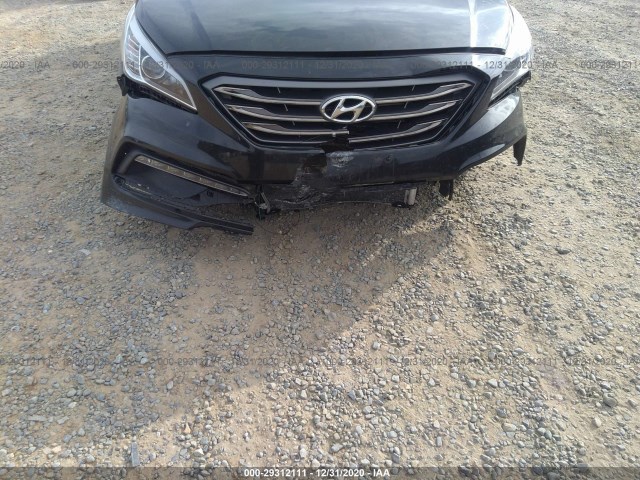 Photo 5 VIN: 5NPE34AFXGH414830 - HYUNDAI SONATA 