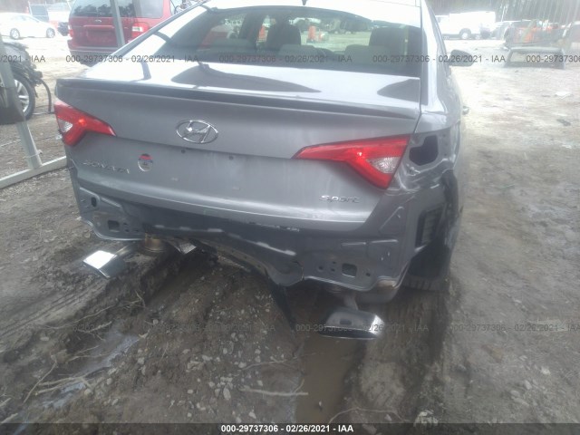 Photo 5 VIN: 5NPE34AFXGH426511 - HYUNDAI SONATA 