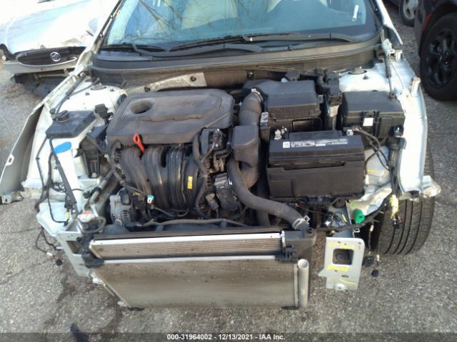 Photo 9 VIN: 5NPE34AFXGH427089 - HYUNDAI SONATA 