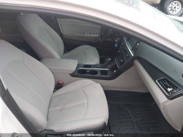 Photo 4 VIN: 5NPE34AFXHH456867 - HYUNDAI SONATA 