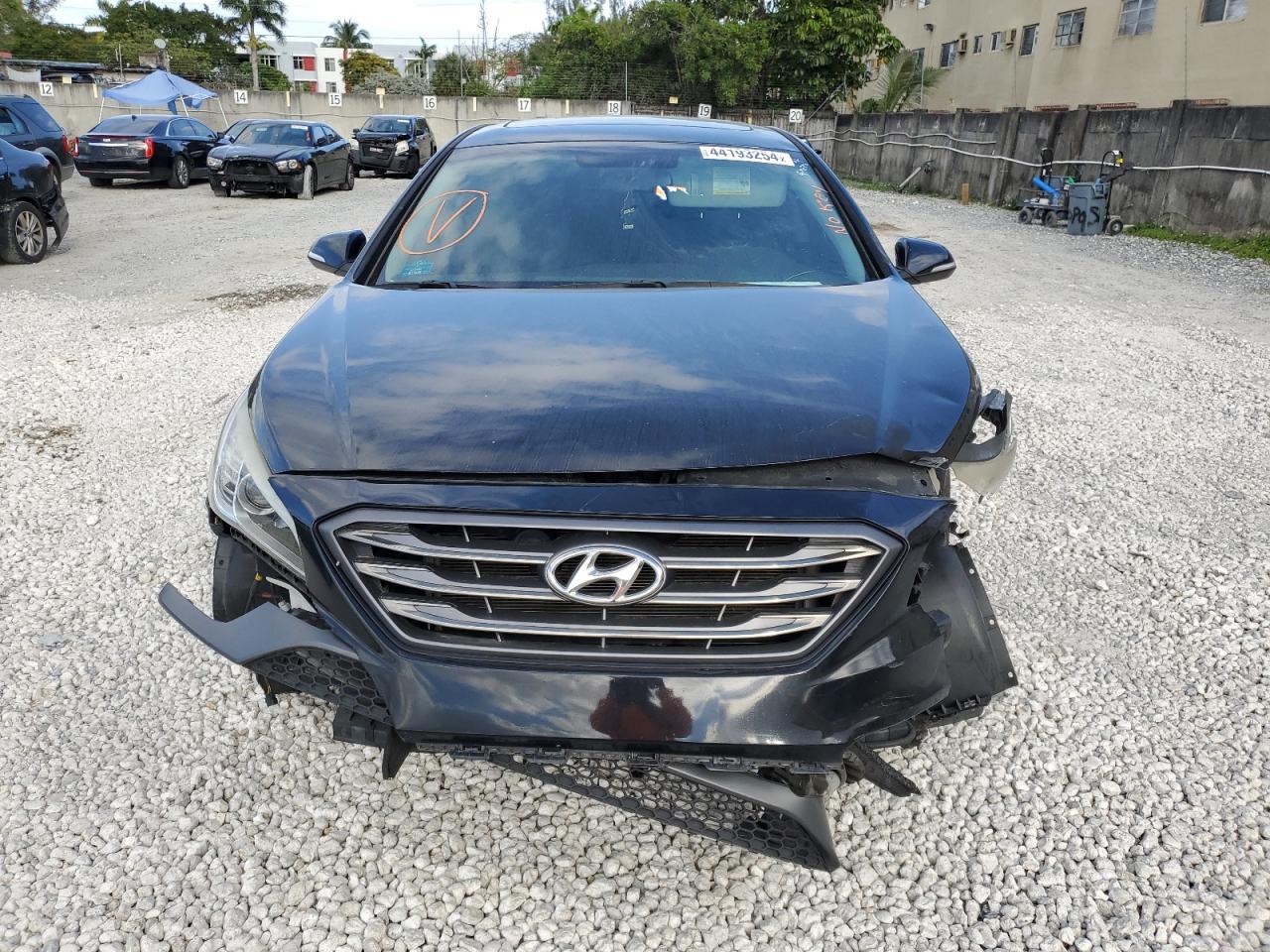 Photo 4 VIN: 5NPE34AFXHH488184 - HYUNDAI SONATA 