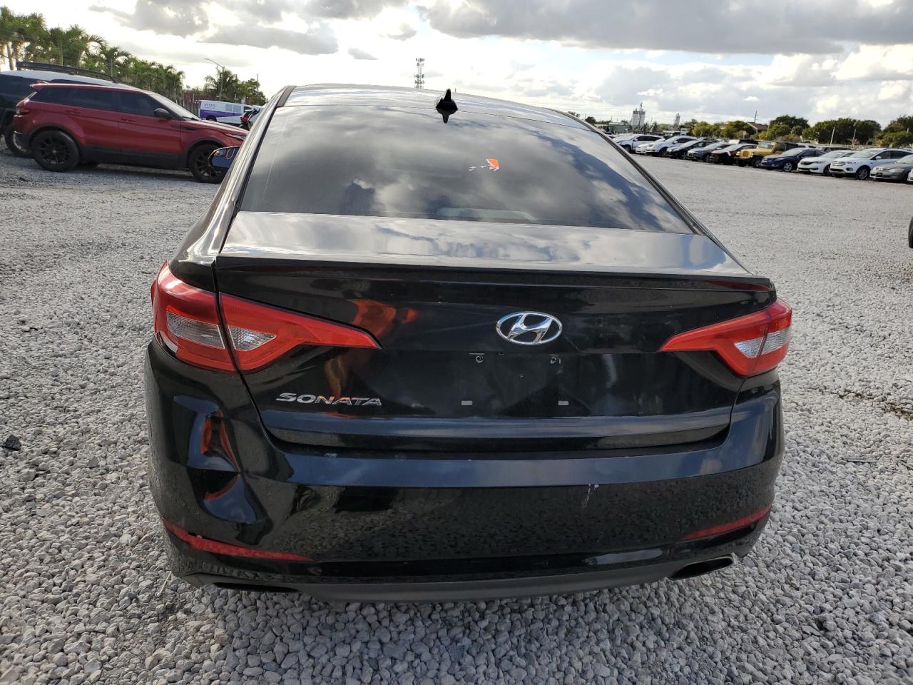 Photo 5 VIN: 5NPE34AFXHH488184 - HYUNDAI SONATA 