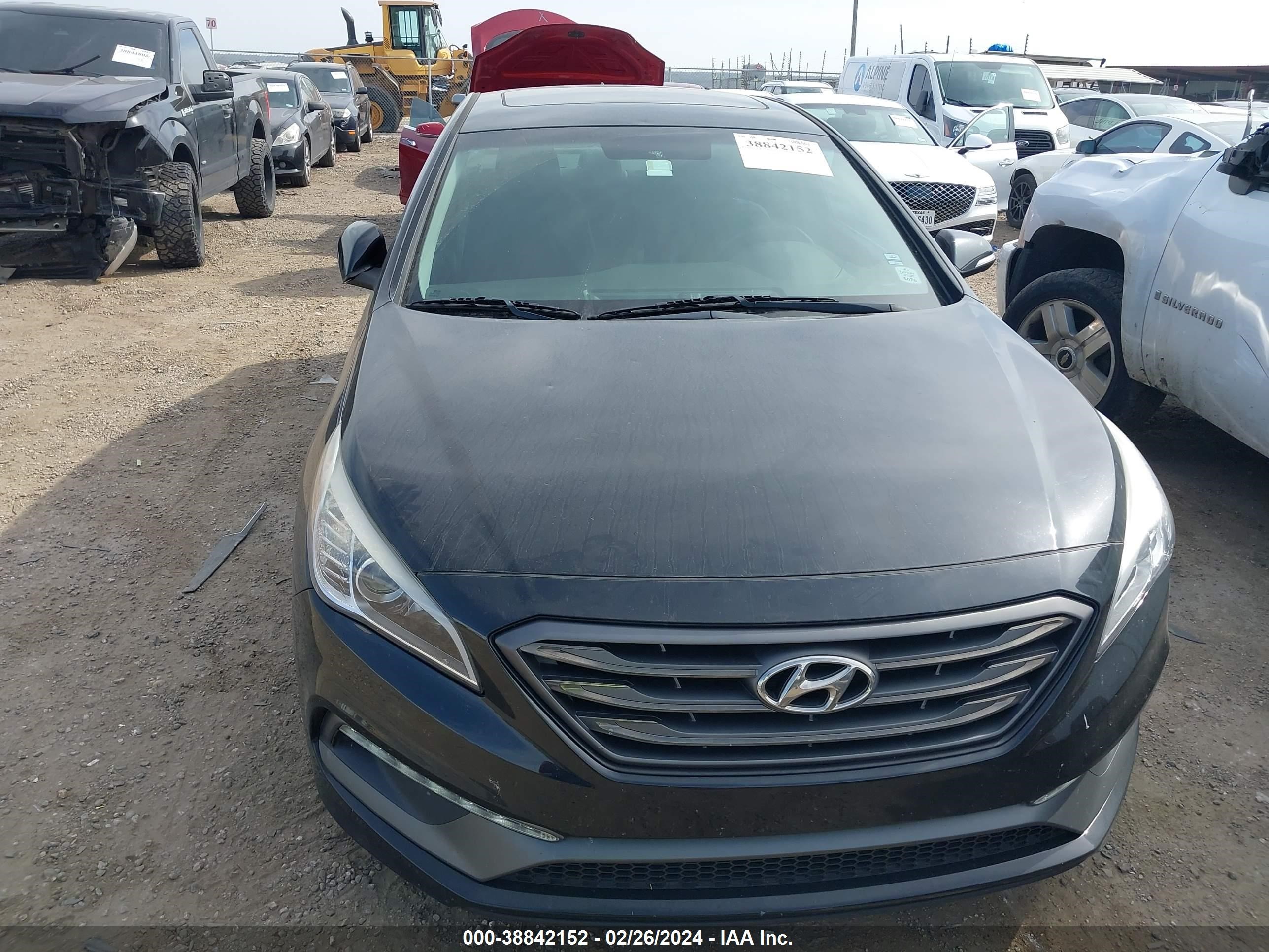 Photo 5 VIN: 5NPE34AFXHH509213 - HYUNDAI SONATA 