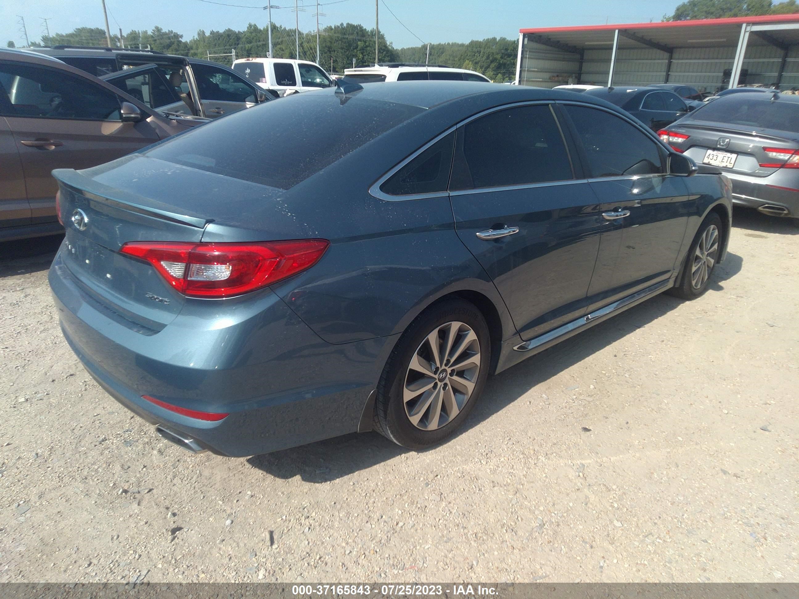 Photo 3 VIN: 5NPE34AFXHH579374 - HYUNDAI SONATA 