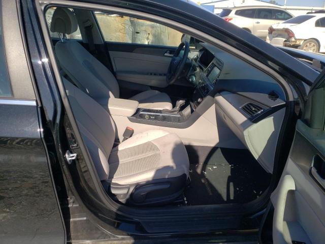 Photo 4 VIN: 5NPE34AFXHH588401 - HYUNDAI SONATA SPO 