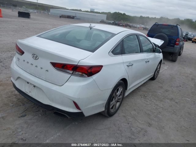 Photo 3 VIN: 5NPE34AFXJH621256 - HYUNDAI SONATA 