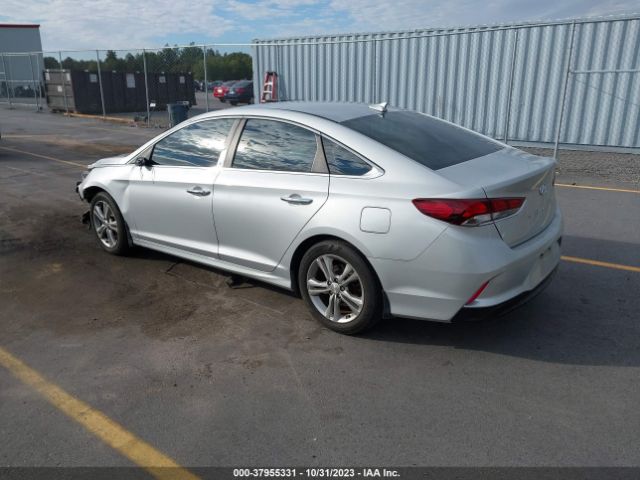 Photo 2 VIN: 5NPE34AFXJH630474 - HYUNDAI SONATA 