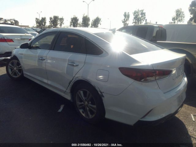 Photo 2 VIN: 5NPE34AFXJH654712 - HYUNDAI SONATA 