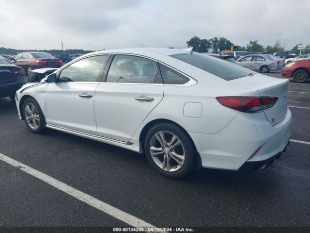 Photo 2 VIN: 5NPE34AFXJH660316 - HYUNDAI SONATA 