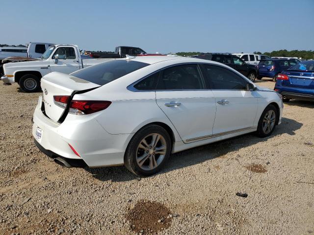 Photo 2 VIN: 5NPE34AFXJH663877 - HYUNDAI SONATA 