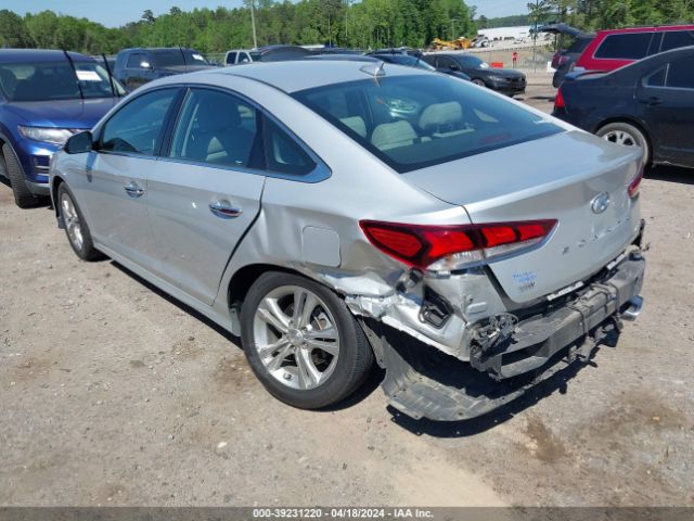 Photo 2 VIN: 5NPE34AFXJH677391 - HYUNDAI SONATA 