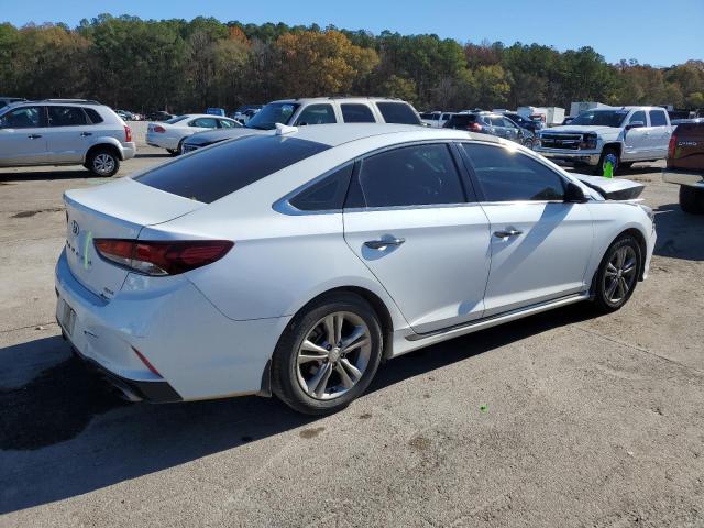 Photo 2 VIN: 5NPE34AFXJH679013 - HYUNDAI SONATA 