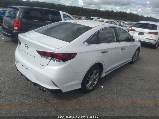 Photo 3 VIN: 5NPE34AFXJH680744 - HYUNDAI SONATA 