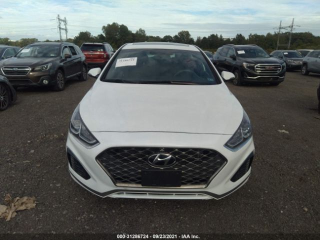 Photo 5 VIN: 5NPE34AFXJH680744 - HYUNDAI SONATA 