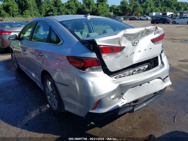 Photo 2 VIN: 5NPE34AFXJH685054 - HYUNDAI SONATA 