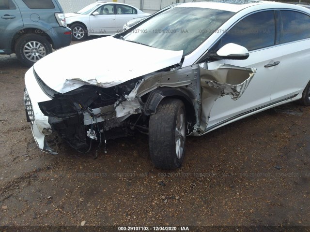 Photo 5 VIN: 5NPE34AFXJH709675 - HYUNDAI SONATA 