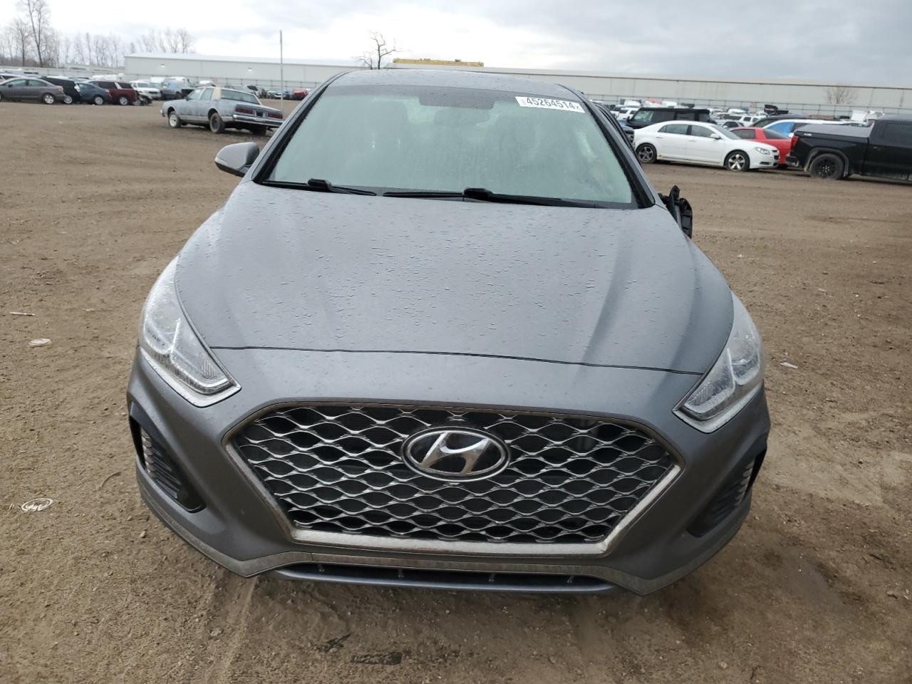 Photo 4 VIN: 5NPE34AFXJH724533 - HYUNDAI SONATA 