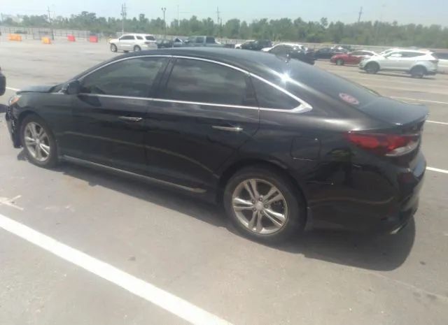 Photo 2 VIN: 5NPE34AFXKH761762 - HYUNDAI SONATA 