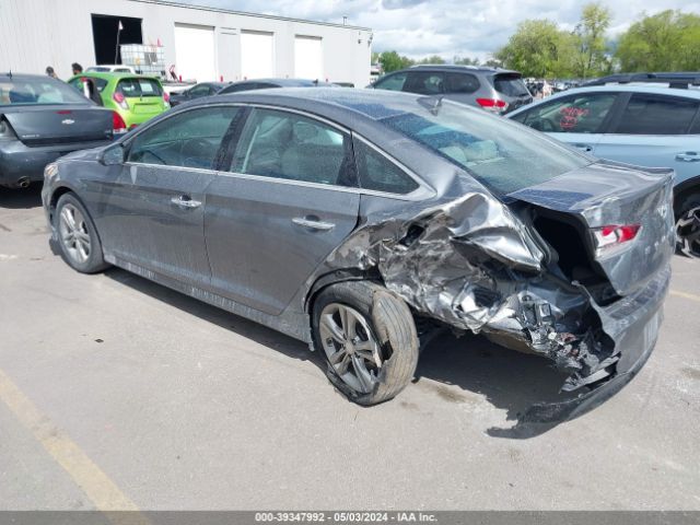 Photo 2 VIN: 5NPE34AFXKH775497 - HYUNDAI SONATA 