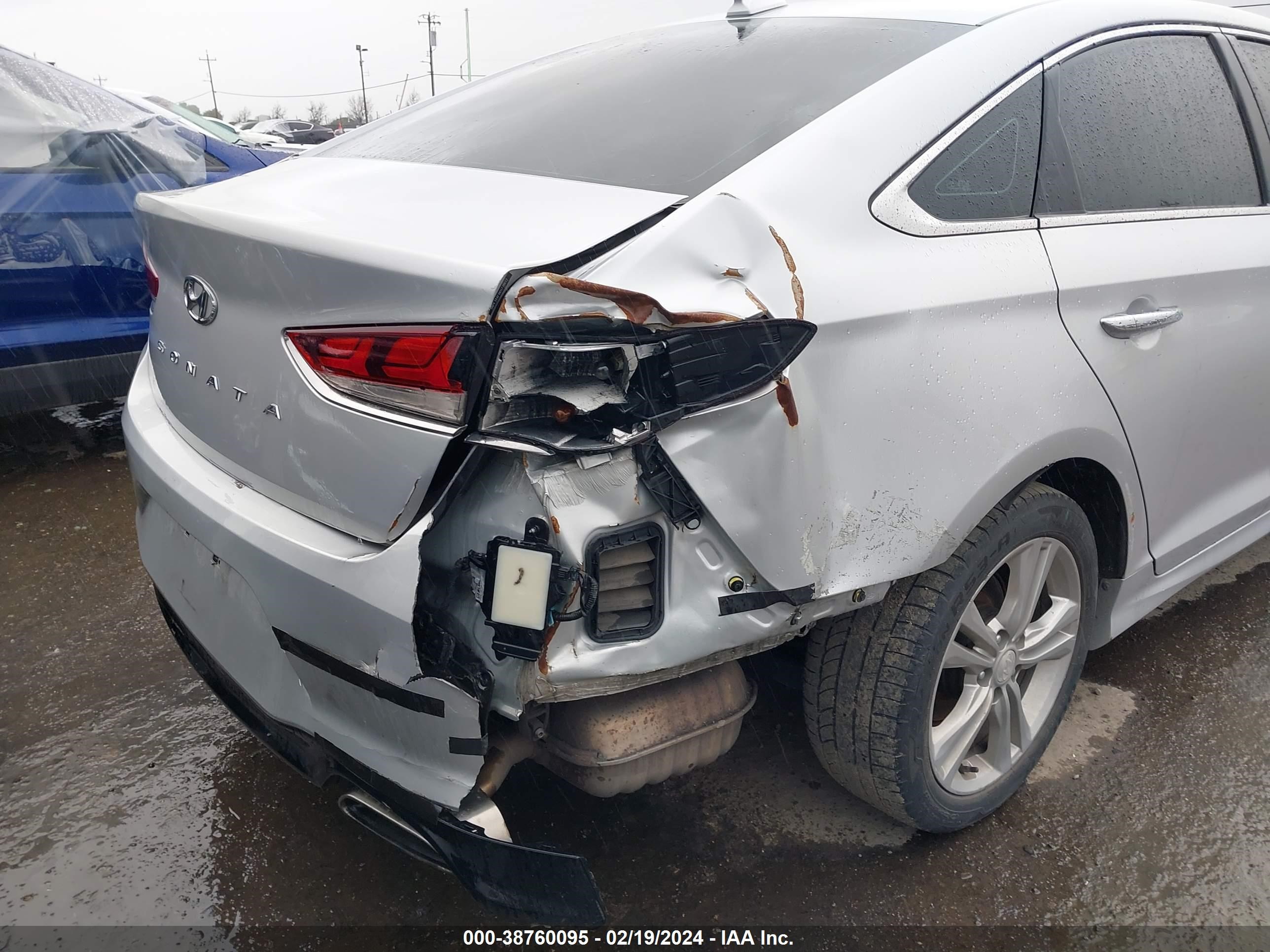 Photo 5 VIN: 5NPE34AFXKH778612 - HYUNDAI SONATA 