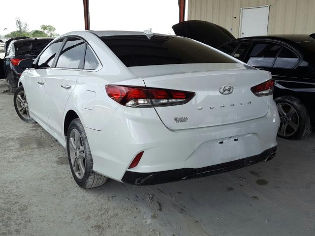 Photo 2 VIN: 5NPE34AFXKH787097 - HYUNDAI SONATA LIM 