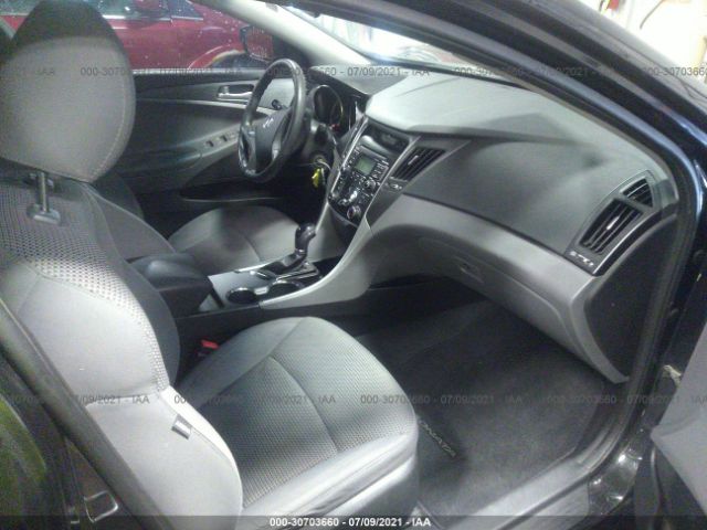 Photo 4 VIN: 5NPEB4AC0BH014597 - HYUNDAI SONATA 