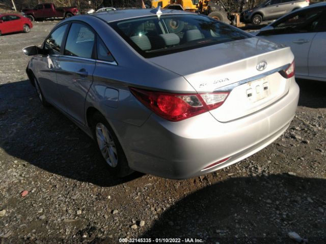 Photo 2 VIN: 5NPEB4AC0BH017290 - HYUNDAI SONATA 