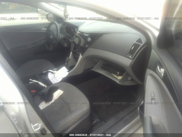 Photo 4 VIN: 5NPEB4AC0BH066117 - HYUNDAI SONATA 