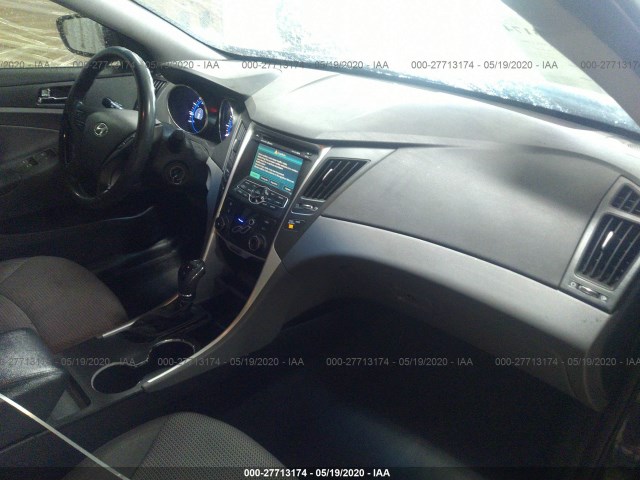 Photo 4 VIN: 5NPEB4AC0BH101528 - HYUNDAI SONATA 