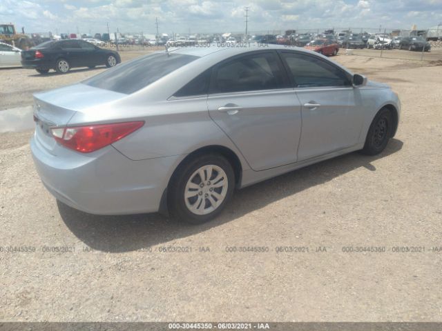 Photo 3 VIN: 5NPEB4AC0BH107555 - HYUNDAI SONATA 