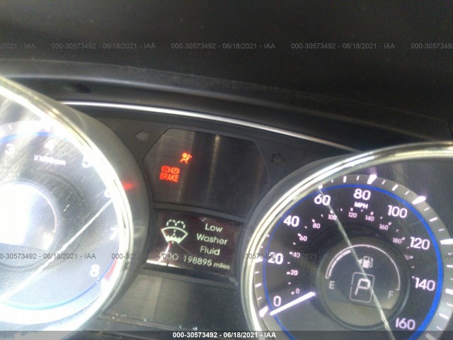 Photo 6 VIN: 5NPEB4AC0BH130298 - HYUNDAI SONATA 