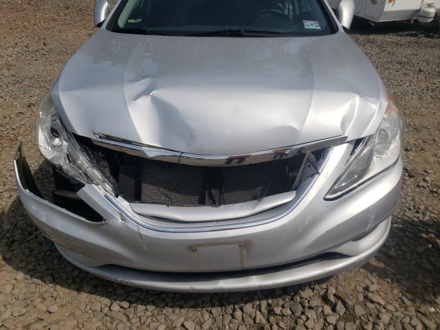 Photo 8 VIN: 5NPEB4AC0BH135081 - HYUNDAI SONATA GLS 