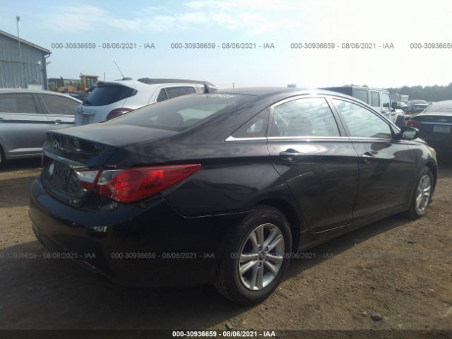 Photo 3 VIN: 5NPEB4AC0BH142886 - HYUNDAI SONATA 