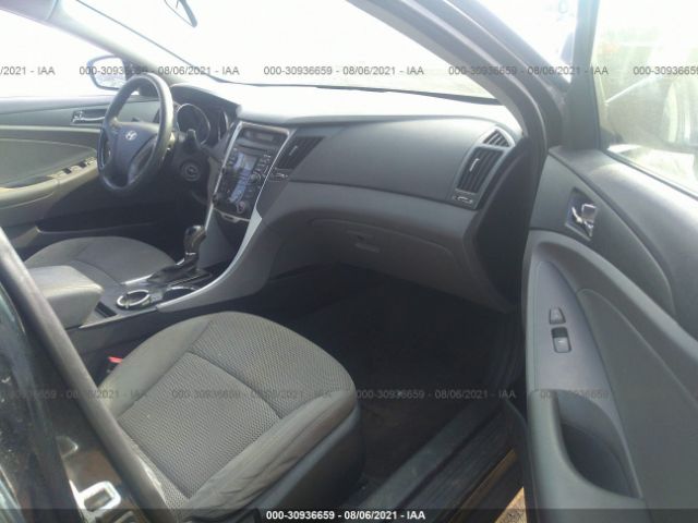 Photo 4 VIN: 5NPEB4AC0BH142886 - HYUNDAI SONATA 