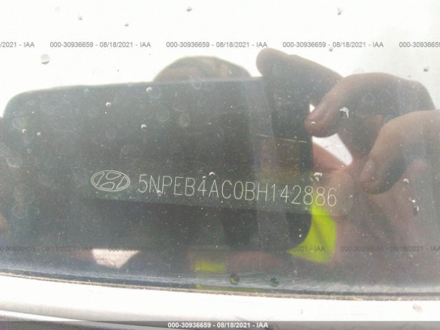 Photo 8 VIN: 5NPEB4AC0BH142886 - HYUNDAI SONATA 