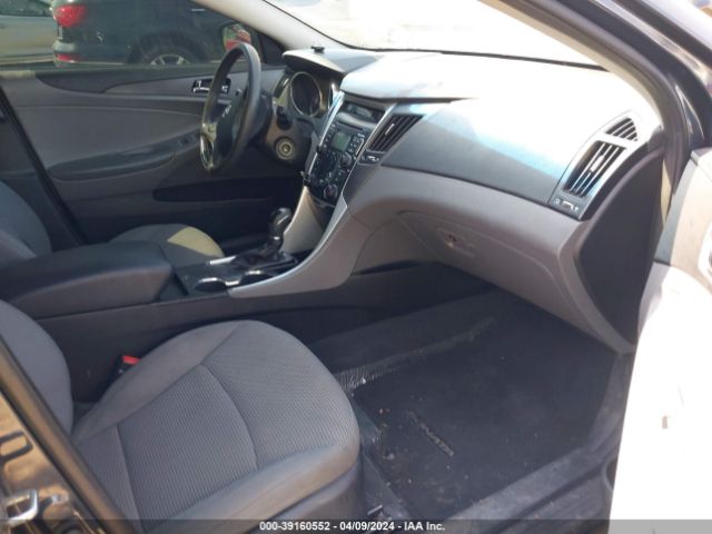 Photo 4 VIN: 5NPEB4AC0BH172129 - HYUNDAI SONATA 