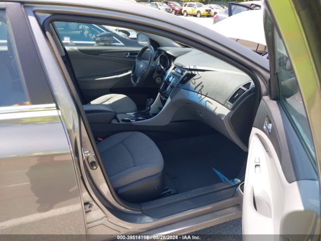 Photo 4 VIN: 5NPEB4AC0BH180599 - HYUNDAI SONATA 