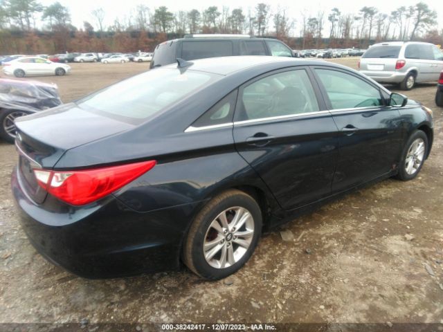 Photo 3 VIN: 5NPEB4AC0BH194745 - HYUNDAI SONATA 