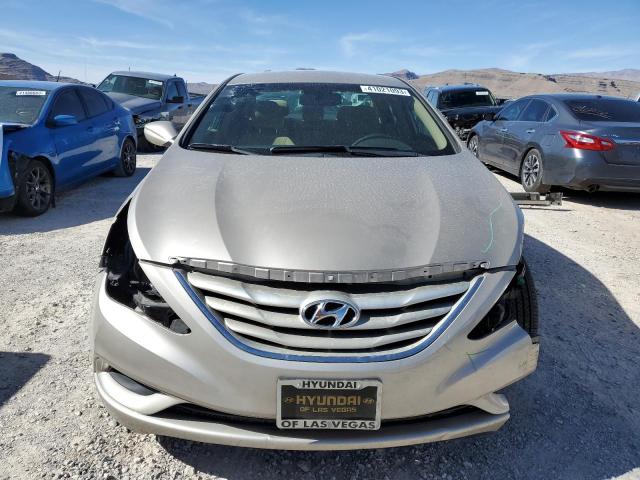 Photo 4 VIN: 5NPEB4AC0BH257763 - HYUNDAI SONATA GLS 