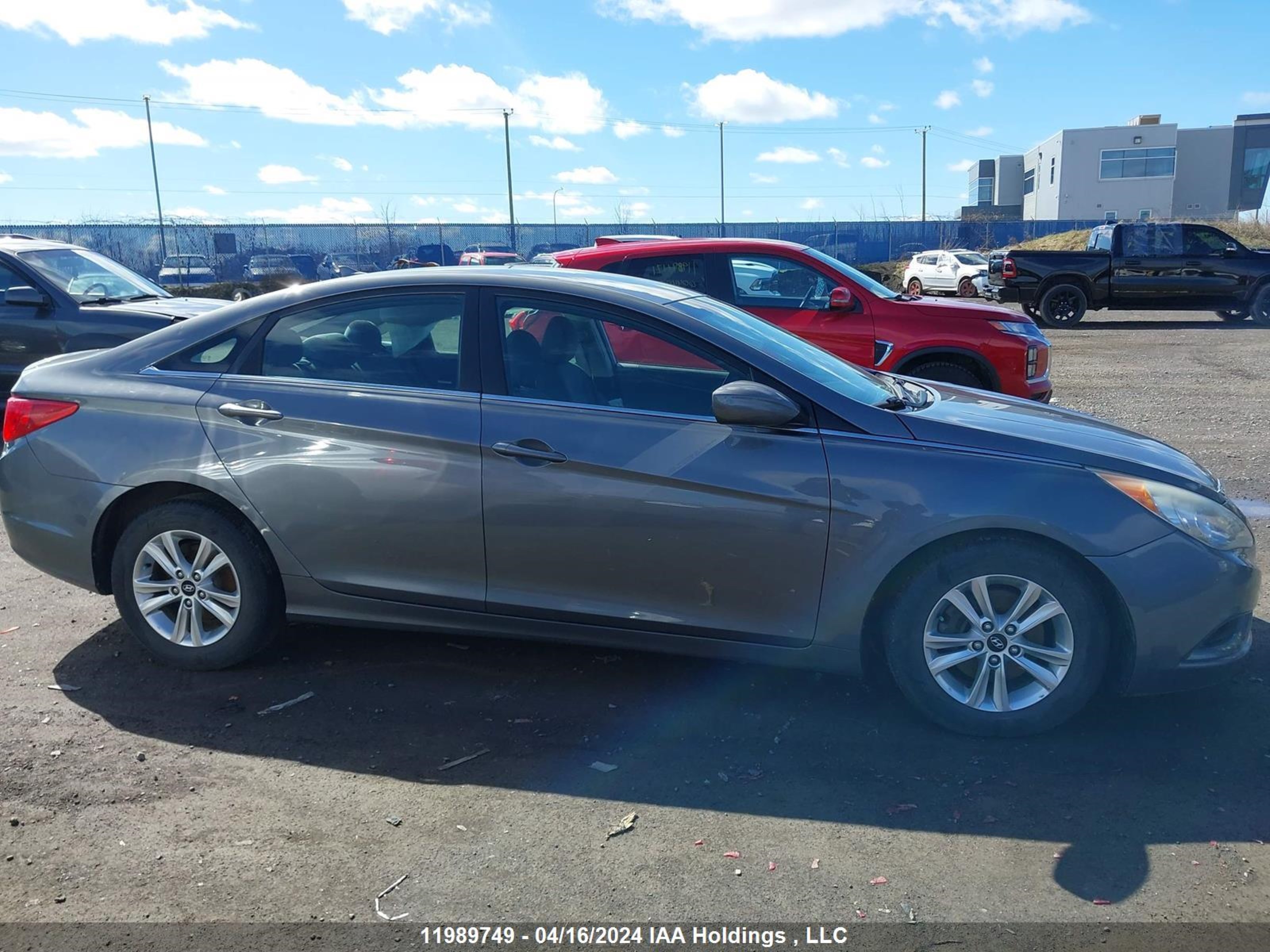 Photo 13 VIN: 5NPEB4AC0BH259819 - HYUNDAI SONATA 