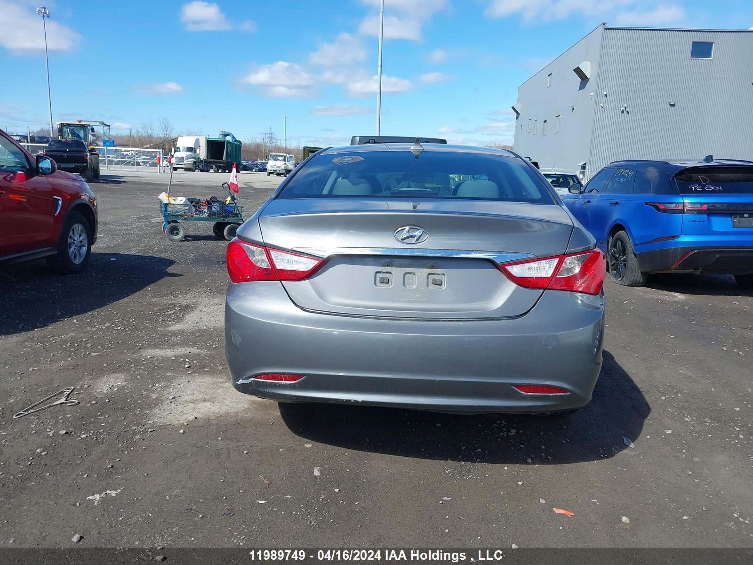 Photo 16 VIN: 5NPEB4AC0BH259819 - HYUNDAI SONATA 