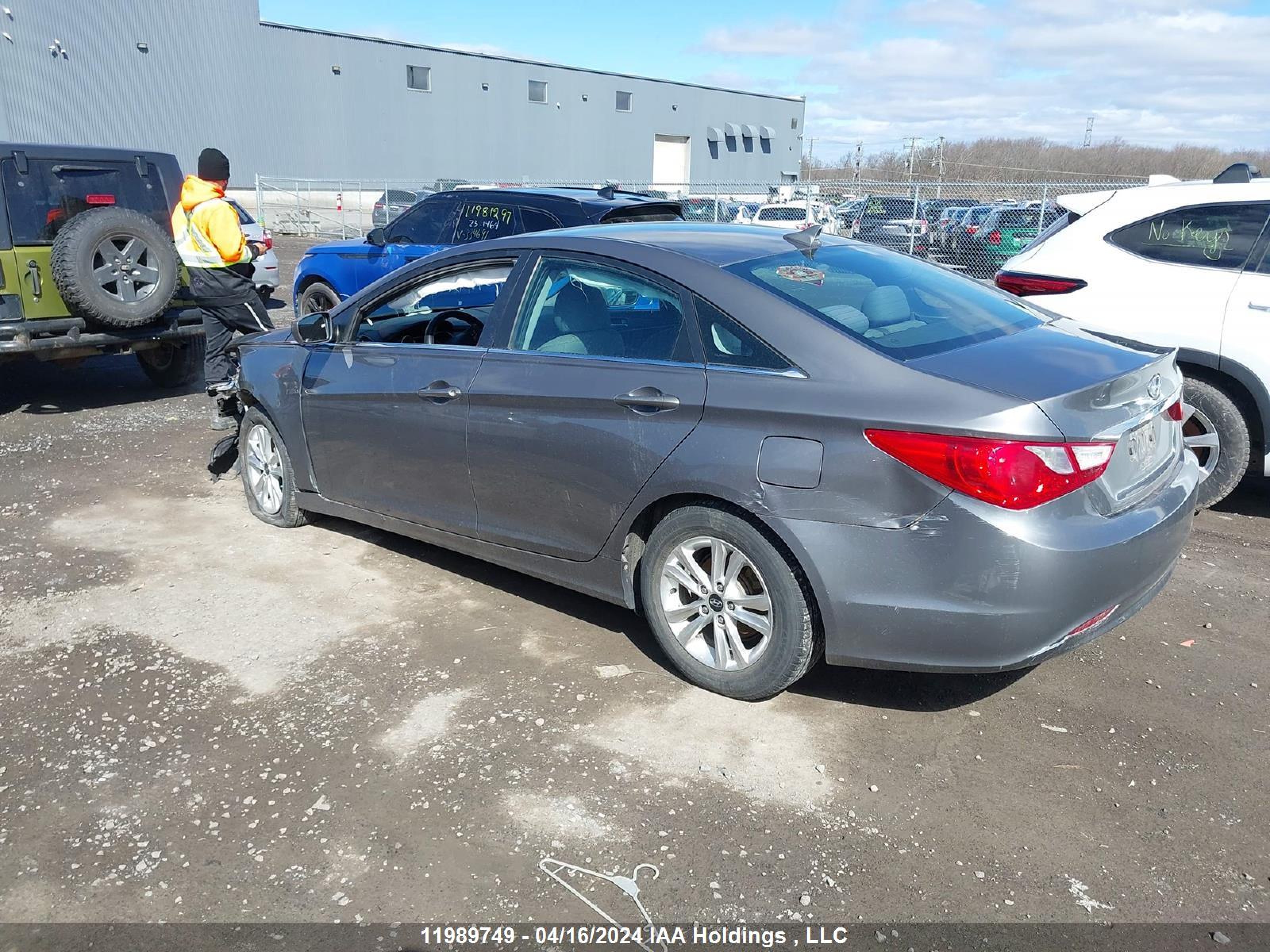 Photo 2 VIN: 5NPEB4AC0BH259819 - HYUNDAI SONATA 